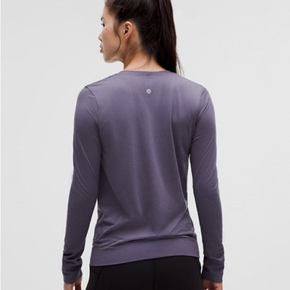 WOMEN'S SWIFTLY RELAXED LONG SLEEVE - NIGHTFALL - Picture 5 of 5